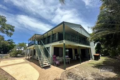 House For Sale - QLD - Burrum Heads - 4659 - PRIME WATERFRONT DEVELOPMENT OPPORTUNITY  (Image 2)