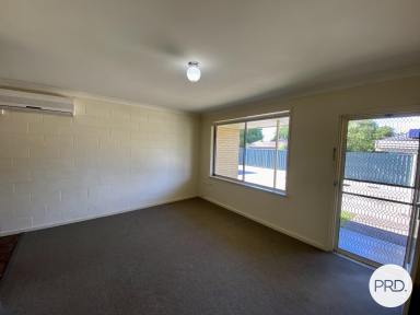 House For Lease - NSW - Lavington - 2641 - TIDY TWO BEDROOM UNIT!  (Image 2)