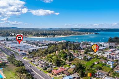 Unit For Sale - NSW - Batemans Bay - 2536 - Spacious Townhouse in Prime Location - Perfect Investment or Lifestyle Choice !  (Image 2)