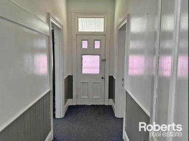 House For Lease - TAS - Bothwell - 7030 - Charming 3-Bedroom Home on Acreage in Beautiful Bothwell  (Image 2)