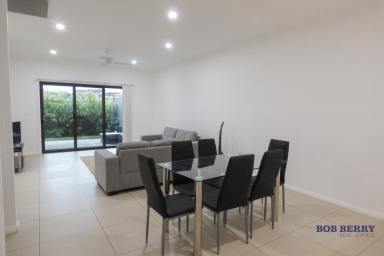 Villa Leased - NSW - Dubbo - 2830 - FULLY FURNISHED Low Maintenance Two Bedroom Dwelling in Lakeview Estate  (Image 2)