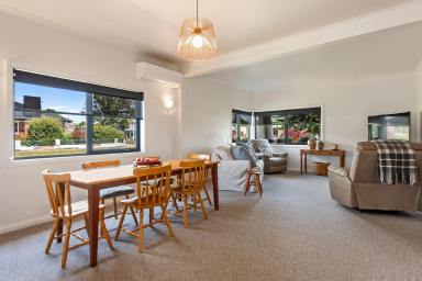 House For Sale - TAS - Ulverstone - 7315 - Immaculate Family Home, Great Location!  (Image 2)