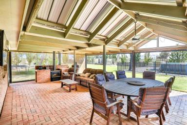 House Sold - VIC - Irymple - 3498 - MODERN UPDATES, LIFESTYLE OPPORTUNITY  (Image 2)