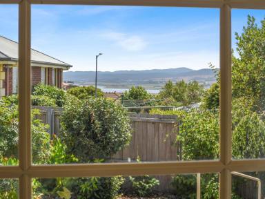 Unit For Sale - TAS - Trevallyn - 7250 - Quality unit with water views - Trevallyn  (Image 2)