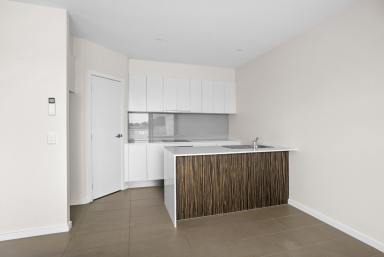 Apartment For Lease - VIC - Mentone - 3194 - MODERN APARTMENT | LARGE PRIVATE BALCONY | IDEAL  LOCATION  (Image 2)