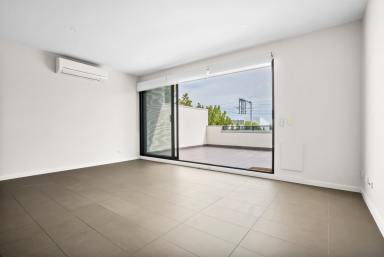 Apartment For Lease - VIC - Mentone - 3194 - MODERN APARTMENT | LARGE PRIVATE BALCONY | IDEAL  LOCATION  (Image 2)