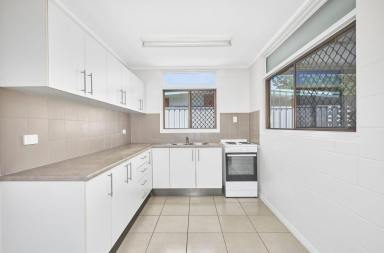 Unit For Lease - QLD - Earlville - 4870 - Duplex Living - Large Backyard  (Image 2)