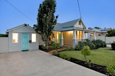 House Auction - VIC - Mildura - 3500 - Timeless Beauty in a Prime Location  (Image 2)