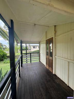 House Leased - QLD - Kingaroy - 4610 - Lovely Queenslander on 1,012 m² with 4 car shed!  (Image 2)