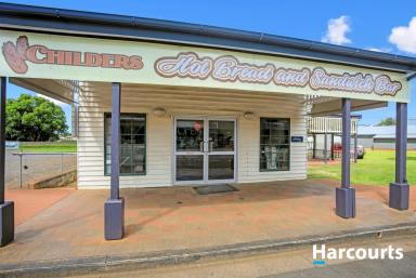 House For Sale - QLD - Childers - 4660 - MAIN HIGHWAY FRONTAGE - TENANTED INVESTMENT  (Image 2)