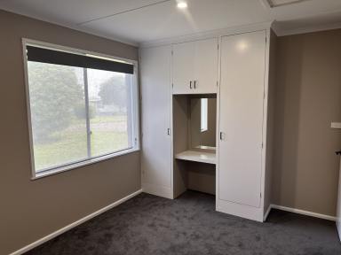 Unit Leased - VIC - Portland - 3305 - Beautiful Tidy Unit  (Image 2)