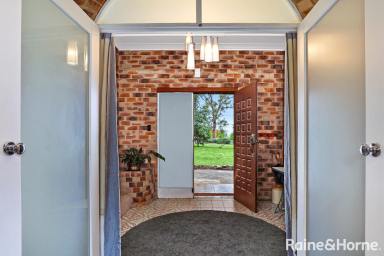 House For Sale - NSW - Moss Vale - 2577 - * Price Reduction *  (Image 2)
