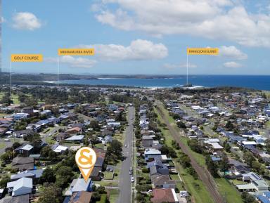 House For Sale - NSW - Kiama Downs - 2533 - A Charming Coastal Retreat Near Jones Beach.  (Image 2)
