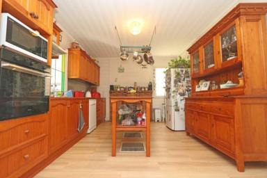 House Sold - NSW - West Wallsend - 2286 - Charming Cottage Living  (Image 2)