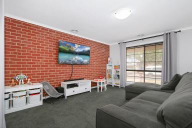 House For Sale - VIC - West Wodonga - 3690 - Renovated And Ready To Move In!  (Image 2)