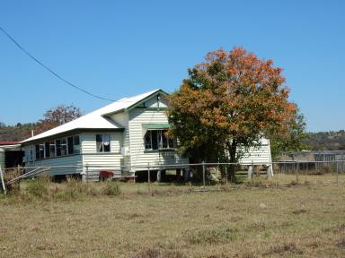 House For Lease - QLD - Prospect - 4715 - RURAL LIVING!!  (Image 2)