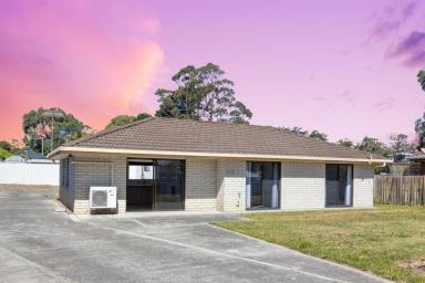 House For Sale - TAS - Dodges Ferry - 7173 - Family Home in the Heart of Dodges Ferry  (Image 2)