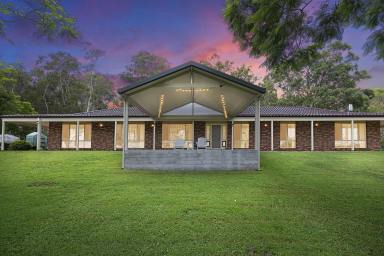 House For Sale - NSW - Brandy Hill - 2324 - 5.5 STUNNING ACRES, 3 PADDOCKS, TRANQUIL HOMESTEAD  (Image 2)