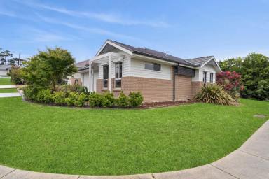 House For Sale - NSW - Goulburn - 2580 - IDEAL FAMILY HOME OR INVESTMENT  (Image 2)