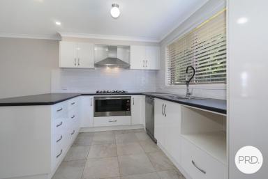 House For Lease - NSW - Jindera - 2642 - BEAUTIFUL FAMILY HOME!  (Image 2)