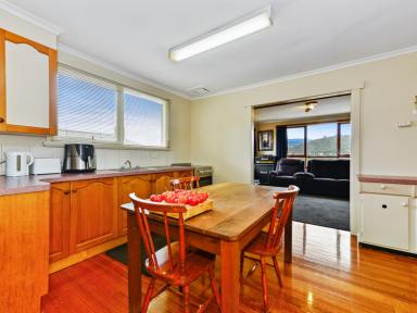 House For Sale - TAS - New Norfolk - 7140 - Live the New Norfolk lifestyle with comfort and convenience  (Image 2)