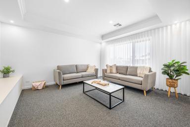 House For Sale - NSW - Gol Gol - 2738 - Just Magnificent!  (Image 2)