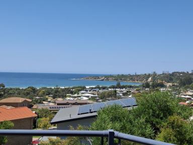 Townhouse For Lease - NSW - Tathra - 2550 - FOR LEASE 4 Bedroom Town House with Ocean Views  (Image 2)