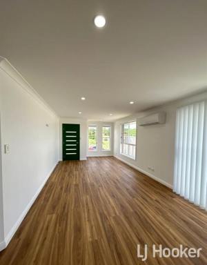 Duplex/Semi-detached For Lease - NSW - Inverell - 2360 - Near New Duplex  (Image 2)