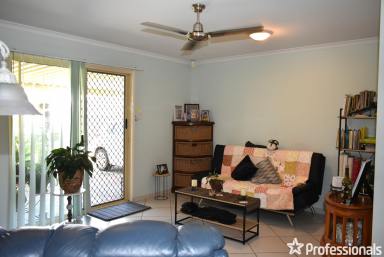 Unit For Sale - QLD - South Mackay - 4740 - Spacious 2-Bedroom Brick Veneer Unit in Sought-After South Mackay!  (Image 2)