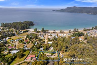 House For Sale - TAS - Adventure Bay - 7150 - 'Blackwood' - A Tranquil Retreat in the Heart of Adventure Bay  (Image 2)
