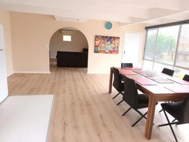 Apartment For Lease - NSW - Finley - 2713 - 4 BEDROOM 2 BATHROOM APARTMENT above MOTEL ROOMS  (Image 2)