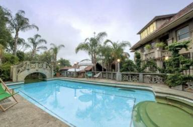 Studio Leased - VIC - South Yarra - 3141 - Studio Apartment at Iconic Beverley Hills  (Image 2)
