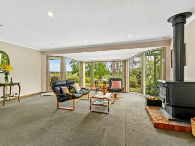 House For Sale - VIC - Nicholson - 3882 - QUALITY FAMILY HOME OFFERING MAGNIFICENT VIEWS  (Image 2)