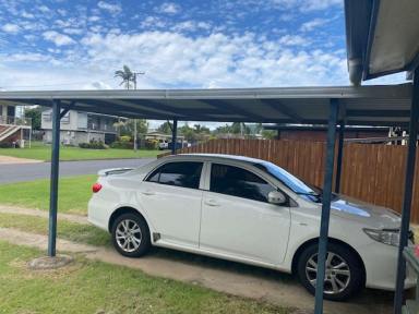 House For Sale - QLD - Park Avenue - 4701 - Low maintenance Live style Lowset Home, Enjoy the convenience of having shopping, dining, and amenities just a short drive away.  (Image 2)