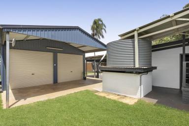 House For Sale - QLD - Wilsonton - 4350 - Big on Entertaining? Want a Shed?  (Image 2)