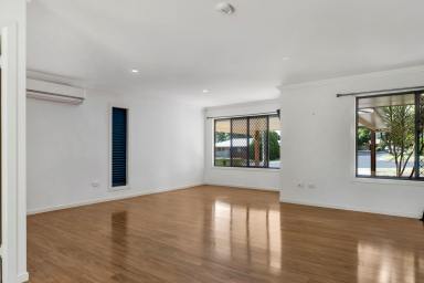 House For Lease - QLD - Centenary Heights - 4350 - Beautiful brick home in Centenary Heights  (Image 2)