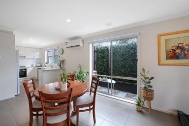 Unit For Sale - VIC - Pakenham - 3810 - IMMACULATE TWO BEDROOM TOWNHOUSE ON SEPARATE TITLE  (Image 2)