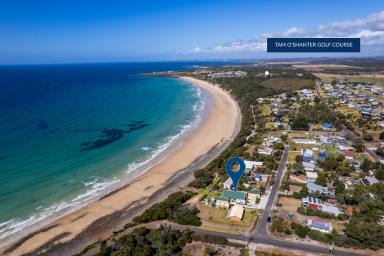 House For Sale - TAS - Lulworth - 7252 - Life is a Beach  (Image 2)