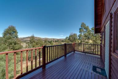 Lifestyle For Sale - NSW - Mummel - 2580 - "Acreage, lifestyle retreat in the heart of Pomeroy"  (Image 2)