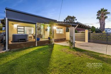 House For Sale - WA - Nollamara - 6061 - PERFECT PARKSIDE LIVING  (Image 2)