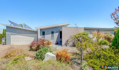 House For Sale - VIC - Myrtleford - 3737 - Contemporary Design Eco Home  (Image 2)