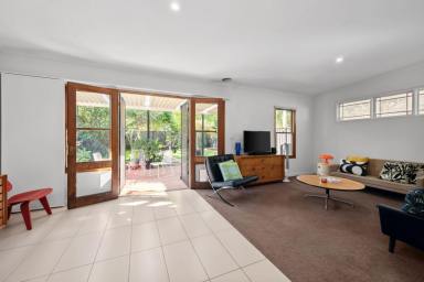 House For Sale - VIC - Bendigo - 3550 - Charming Weatherboard Home in an Unbeatable Location!  (Image 2)