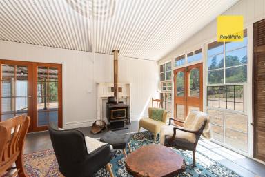 House For Sale - WA - Nannup - 6275 - Retreat on the banks of the Blackwood River  (Image 2)