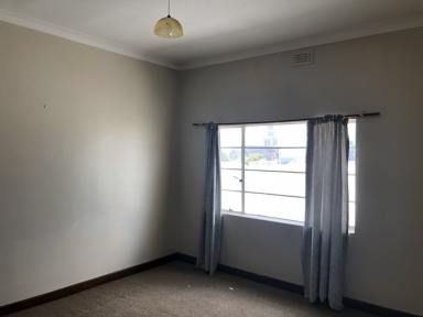 Unit For Lease - VIC - Portland - 3305 - Central 2 Bedroom Unit  (Image 2)