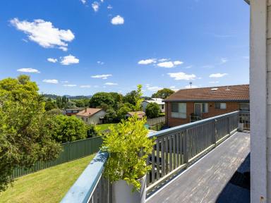 Unit For Sale - NSW - Bega - 2550 - 3 BEDROOMS AND WHAT A VIEW!  (Image 2)