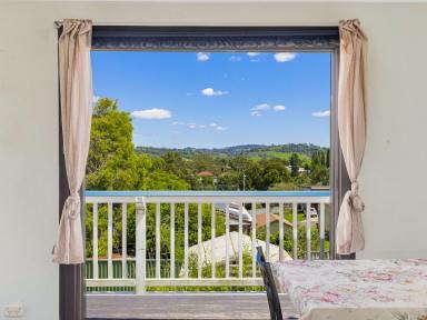 Unit For Sale - NSW - Bega - 2550 - 3 BEDROOMS AND WHAT A VIEW!  (Image 2)