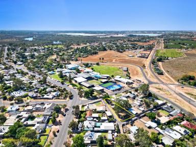 Residential Block Auction - VIC - Merbein - 3505 - Attention Developers - Land Value.  (Image 2)