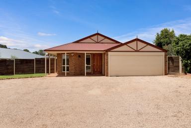 House For Sale - VIC - Ouyen - 3490 - Big house, BIG shed!  (Image 2)