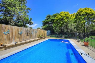 Unit For Lease - QLD - Burnett Heads - 4670 - Upstairs 3 bedroom unit with Pool and Yard  (Image 2)