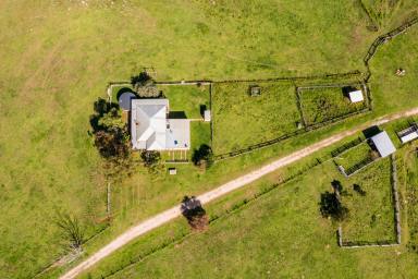 Lifestyle For Sale - NSW - Bogee - 2849 - Exceptional 43-Hectare Property in the Tranquil Capertee Valley  (Image 2)